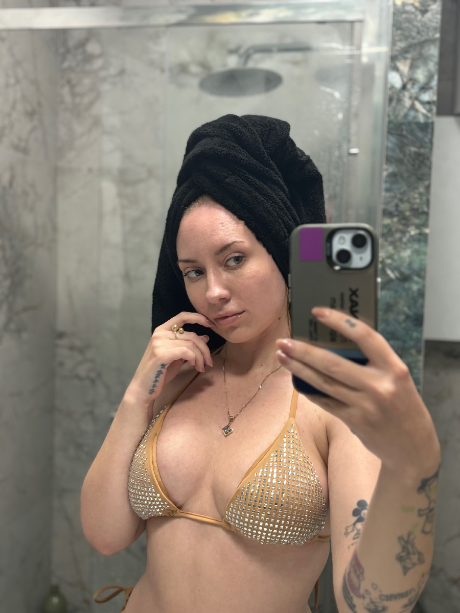 Nude girl KateV in Yantai