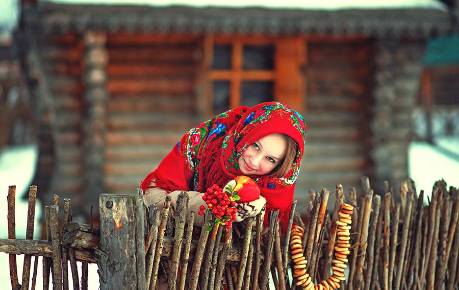Sexy girl Women in Slavic costumes in Yantai
