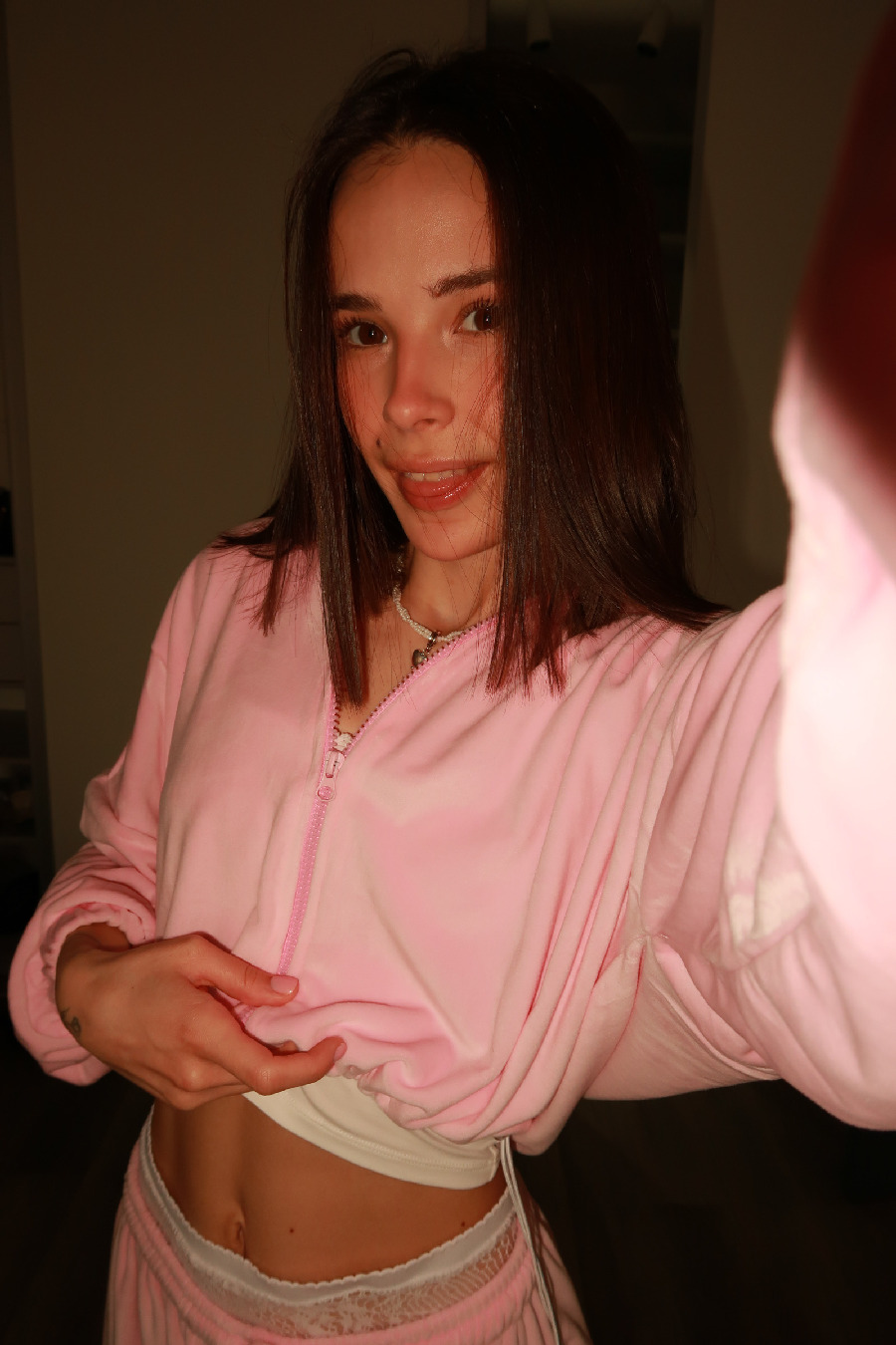 Tina brings the glow — live moments in Yantai